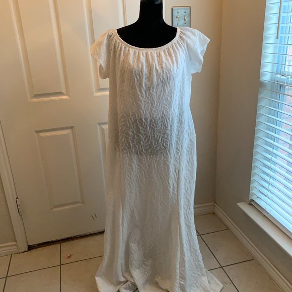 Ashley Stewart White Wedding Dress - Picture 10 of 10